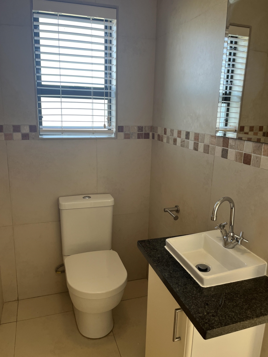 To Let 3 Bedroom Property for Rent in Bettys Bay Western Cape
